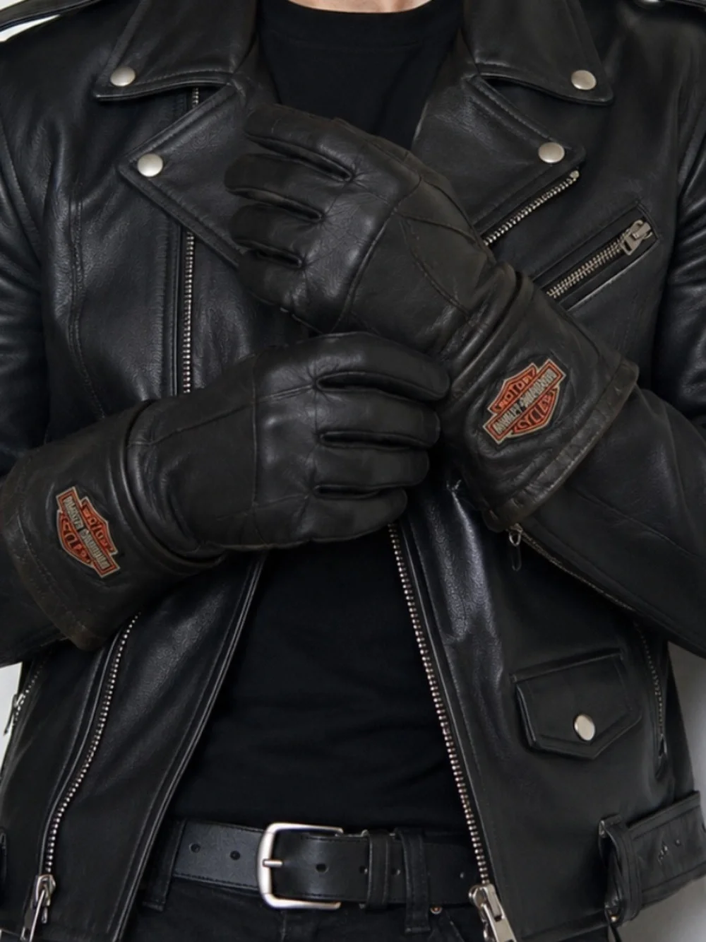 Vintage Harley-Davidson Black Leather Riding Gloves with Branded Patch. Lined. S